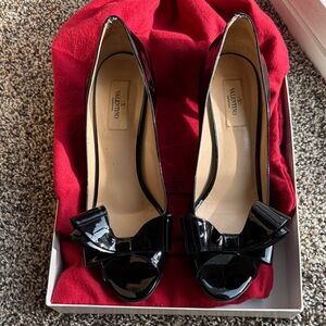 Valentino Bow Kitten heel